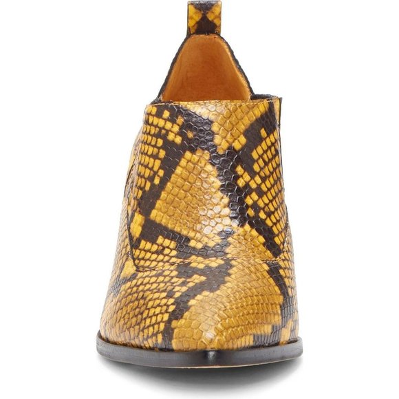 Vince Camuto Jetera Ankle Western Bootie Gold NEW - Picture 4 of 12